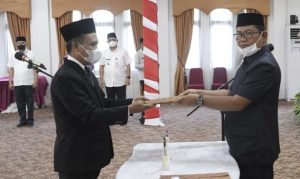 Jelang Buka Puasa, Hendriyanto Dilantik Jadi Kepala UPT Pengelolaan Pasar