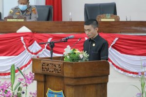Rapat Paripurna Pandangan Umum Fraksi DPRD Tanjab Barat terkait LKPJ Bupati 2021