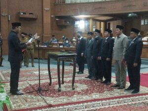 Ketua DPRD Muarojambi Melantik Ketua dan Pengurus Badan Kehormatan