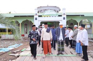 Wabup Tanjab Barat Bersama Tim Safari Ramadhan Kunjungi Desa Pasar Senin
