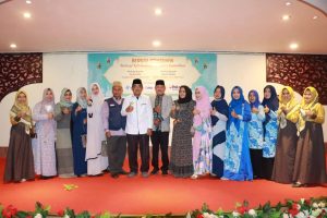 Bupati Tanjab Barat Apresiasi Gabungan Komunitas Gelar Pembagian Sembako dan Bingkisan