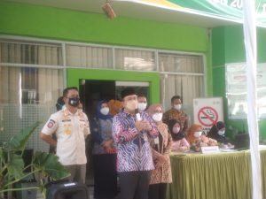 Maulana Pantau Vaksinasi Meningitis terhadap Ratusan Calon Jemaah Haji