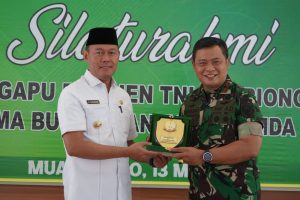 Tingkatkan Sinergitas, Danrem Gapu Kunjungi Bupati Tebo
