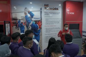 Terima Kunjungan Politeknik Negeri Medan, Perwira PT KPI RU Dumai Kenalkan Proses Bisnis dan 12 CLSR