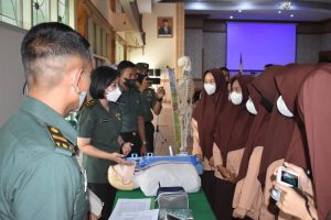 Korem 042/Gapu Terima Kunjungan Edukasi dari Siswi SMA IT Nurul Ilmi Jambi