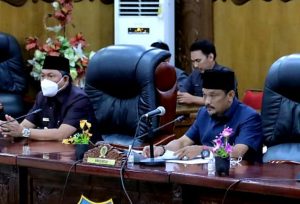 Ucok Mora Pimpin Rapat Paripurna Kedua Penyampaian Pemandangan Umum Fraksi Terkait LKPJ Bupati