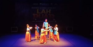 Taman Budaya Jambi Sajikan Ritual Adat “Naik Bubung” Karya Pengolahan Sekintang Dayo