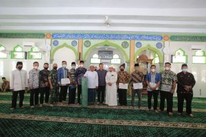 Romi Silaturrahmi dengan Masyarakat Nipah Panjang