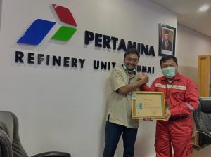 PT KPI RU Dumai Sukses Terima Dua Penghargaan dari Menteri Ketenagakerjaan RI Atas Program K3 dan Penanggulangan Covid-19