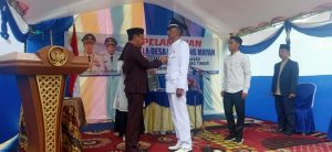 Sekda Sapril Kukuhkan Kades Pematang Mayan