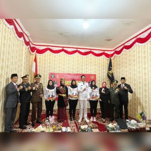 Penyerahan SK Remisi Umum bagi Narapidana/Anak Lapuanja Dalam Rangka Hari Kemerdekaan RI Tahun 2022