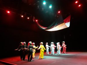 LUCI BERAYUN SAMPAI KAREMENTANG MENGUNCANG TEATER ARENA