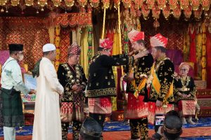 Mendagri dan Jaksa Agung Terima Gelar Adat Melayu Jambi