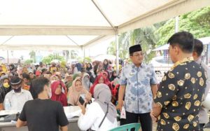 Anwar Sadat Tinjau Langsung Pendistribusian Subsidi BBM dan Bansos Sembako