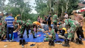 Wujud Kemanunggalan TNI dan Rakyat, Satgas TMMD Makan Bersama Warga  Desa Kembang Seri Baru