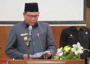 Wabup Hadiri Rapat Paripurna DPRD Pembahasan Rancangan Perda Kabupaten Tanjab Barat