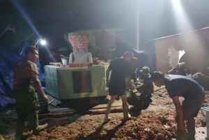 Jelang Penutupan, Satgas Kebut Pembangunan Tugu TMMD 115 Hingga Malam