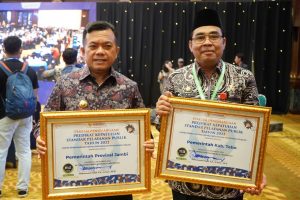 Al Haris Terima Penghargaan Dari Ombudsman