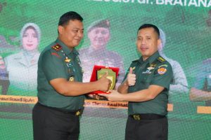 Danrem 042/Gapu Hadiri Lepas Sambut Dandenkesyah dan Karumkit dr. Bratanata