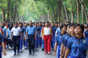 Panglima TNI Olahraga Bersama Taruna AAU