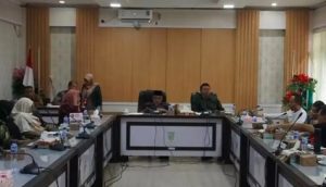 Komisi I DPRD Kota Jambi RDP Dengan OPD Terkait Izin Lahan Parkir Tropi Mart