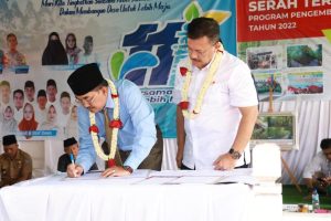 SKK Migas-PetroChina International Jabung Ltd Serahkan Program Pengembangan Masyarakat Kepada Pemkab Tanjab Barat