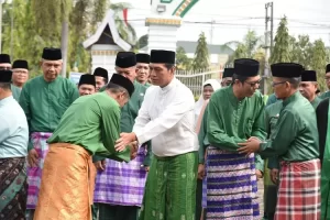 Bupati Batanghari Fadhil Arief, Lantik 44 Pejabat Dihalaman Kantornya