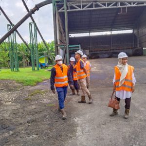 Dalam Rangka Pengawasan, Komisi II DPRD Tanjab Barat Tinjau PT IIS