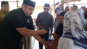 Pinto Jayanegara Abidin Reses di Ponpes Diya Ussholihin Panti Jompo