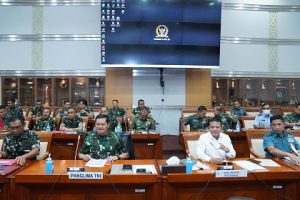 Wamenhan RI Didampingi Panglima TNI Hadiri Rapat Kerja di DPR RI 