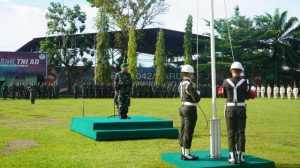 Pimpin Upacara Bendera 17-an, Kasrem 042/Gapu Bacakan Amanat Panglima TNI