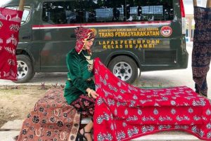 Keren, Motif Batik Karya Kepala Lapuanja dan Warga Binaan Berhasil Raih Sertifikat Hak Cipta
