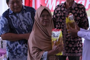 Lebih Dekat Dengan Masyarakat, PT WKS, Lontar Papyrus, dan Paguyuban Sinar Mas Jambi Gandeng Pemprov Jambi 