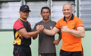 Sat Brimob Polda Jambi Gelar Olahraga Bersama Personil Koramil 415-13 di Polsek Mestong