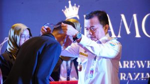 Gubernur Jambi Hadiri Pelepasan Siswa Kelas XII, Al Haris: Kelulusan SMA Negeri 1 Jambi Tidak Diragukan Lagi