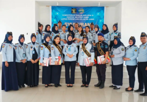 Lapuanja Beri Penghargaan Pegawai Teladan dan Pegawai Favorit Triwulan 1 Tahun 2023