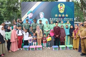 Kasad Napak Tilas Kerajaan Galuh dan Berikan Bantuan Sosial