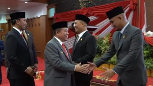 Al Haris Hadiri dan Saksikan Pengucapan Sumpah Janji PAW Anggota DPRD Jambi