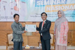 Seminar Nasional KNPI Batang Hari, Ombudsman Jambi: Pejabat Publik Tidak Boleh Baper