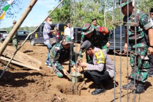 Kapolres Bungo Apresiasi Pelibatan Anggotanya Dalam Satgas TMMD 117 Kodim 0416/Bute