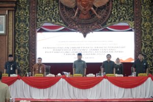 Gubernur dan Wakil Hadiri Penyampaian Pemandangan Umum dari Fraksi-fraksi Terhadap Pelaksanaan APBD Provinsi Jambi Tahun 2022