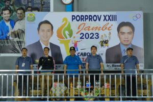 Sani Buka Pertandingan Cabor Bulutangkis Porprov XXIII Jambi
