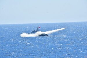 TNI Kerahkan Kapal Perang Bikin Kocar-Kacir Pasukan Musuh