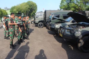 Yonif 142/KJ Gelar Apel Kendaraan Dinas Satuan