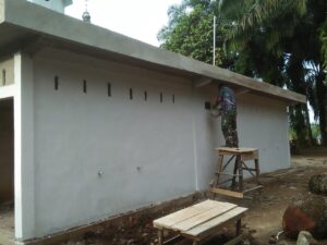 Satgas Lanjut Rehab Tempat Wudhu dan MCK Mushola Ar-Rahman