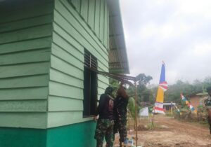 Bedah Rumah Tidak Layak Huni Program TMMD Di Talang Silungko Sudah Tahap Pengecatan Kusen Pintu dan Jendela