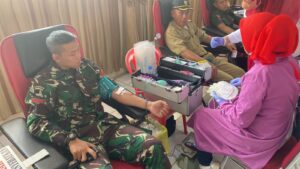 Peringati HUT Ke-78 Kemerdekaan RI, Prajurit dan PNS Jajaran Kodam II/Swj Donor Darah