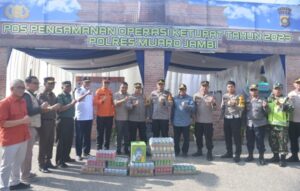 Sekda Muarojambi Budhi Hartono Tinjau Pos Pengamanan dan Pelayanan Lebaran 1444 Hijrah