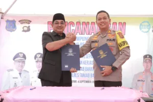 Bupati Bersama Kapolres Tanjab Barat Canangkan Kelurahan Kampung Nelayan Sebagai Kampung Bebas Narkoba