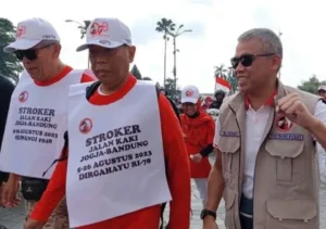 Berbagi Kisah Komaruddin Rachmat  Jalan Kaki Yogya – Bandung Kobarkan Kampanye Melawan Stroke (1)